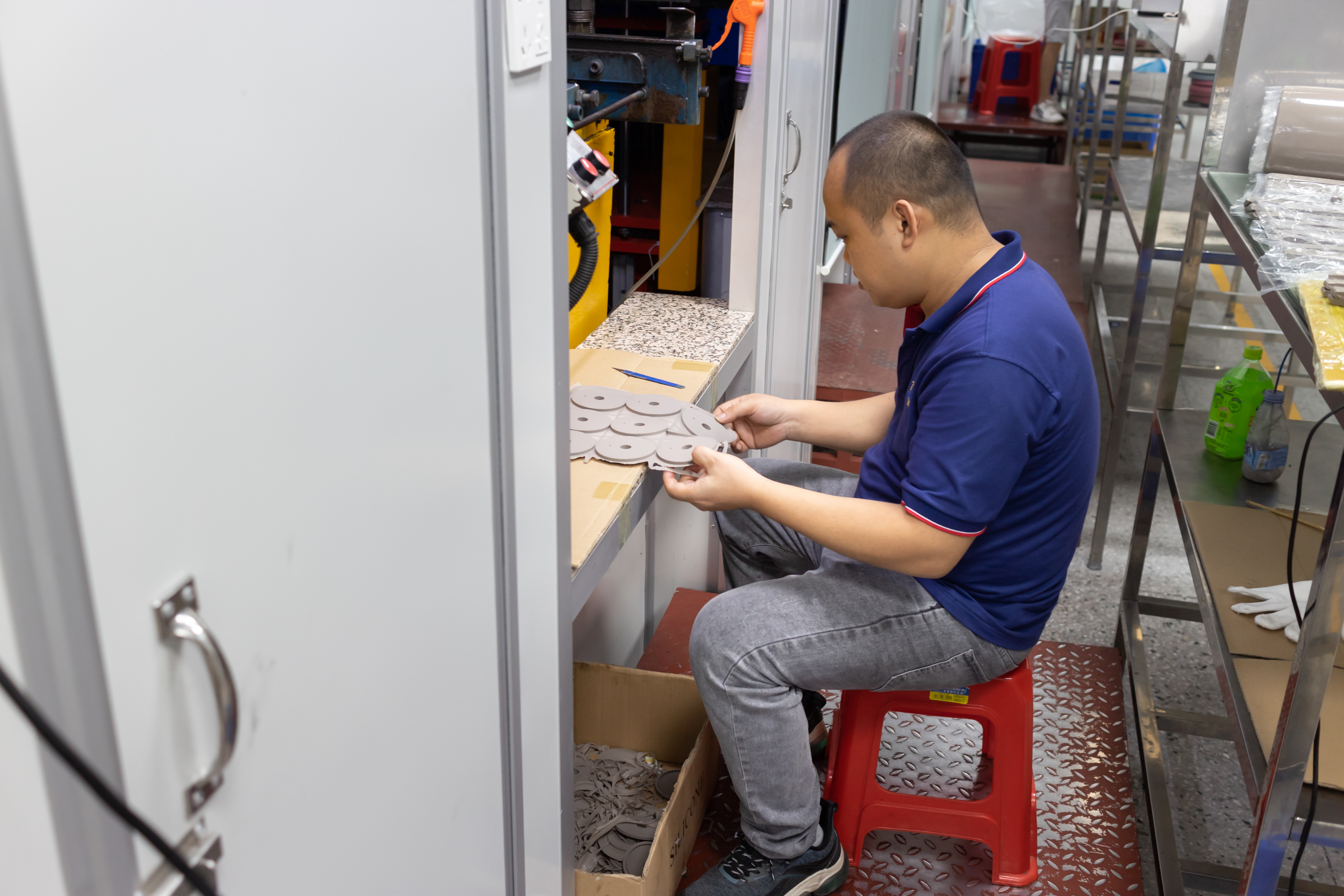 How can manufacturers customize fire-resistant and flame-retardant silicone products?